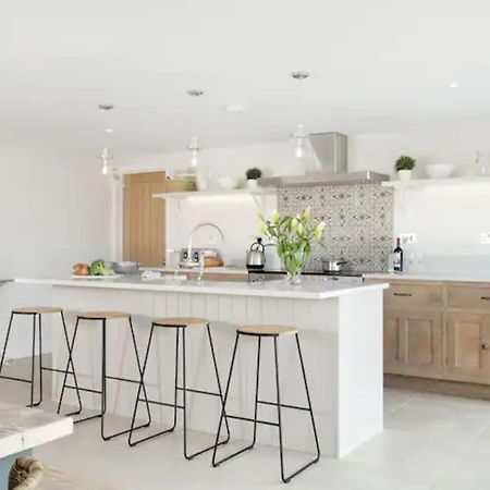 Stone Barn, Contemporary Barn Conversion Cheltenham Eksteriør bilde