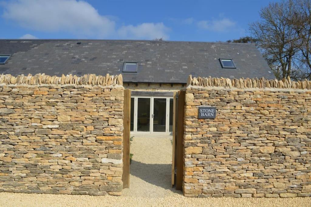 Stone Barn, Contemporary Barn Conversion Cheltenham Eksteriør bilde