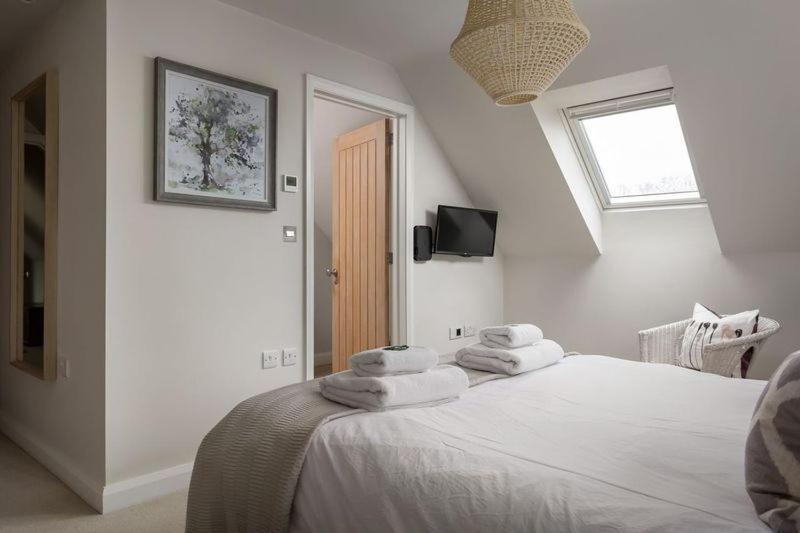 Stone Barn, Contemporary Barn Conversion Cheltenham Eksteriør bilde